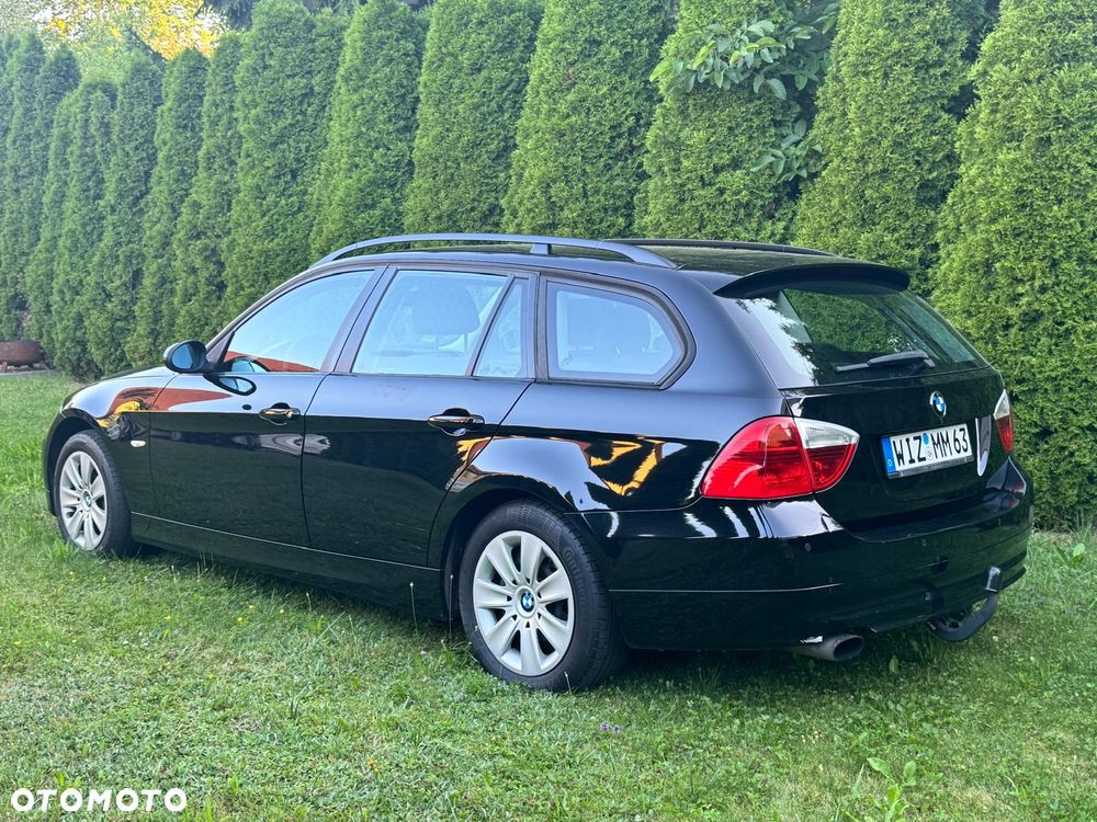 BMW Seria 3 318d DPF Edition Lifestyle - 11