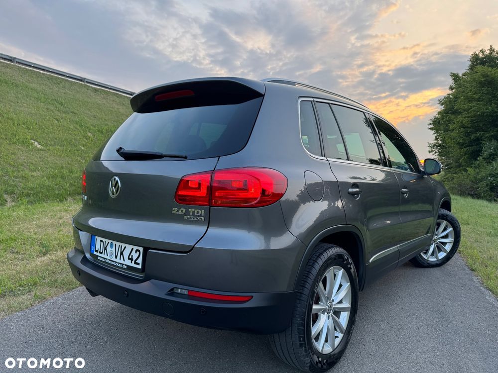 Volkswagen Tiguan 2.0 TDI DPF 4Motion BlueMotion Technology DSG Lounge Sport & Style - 13