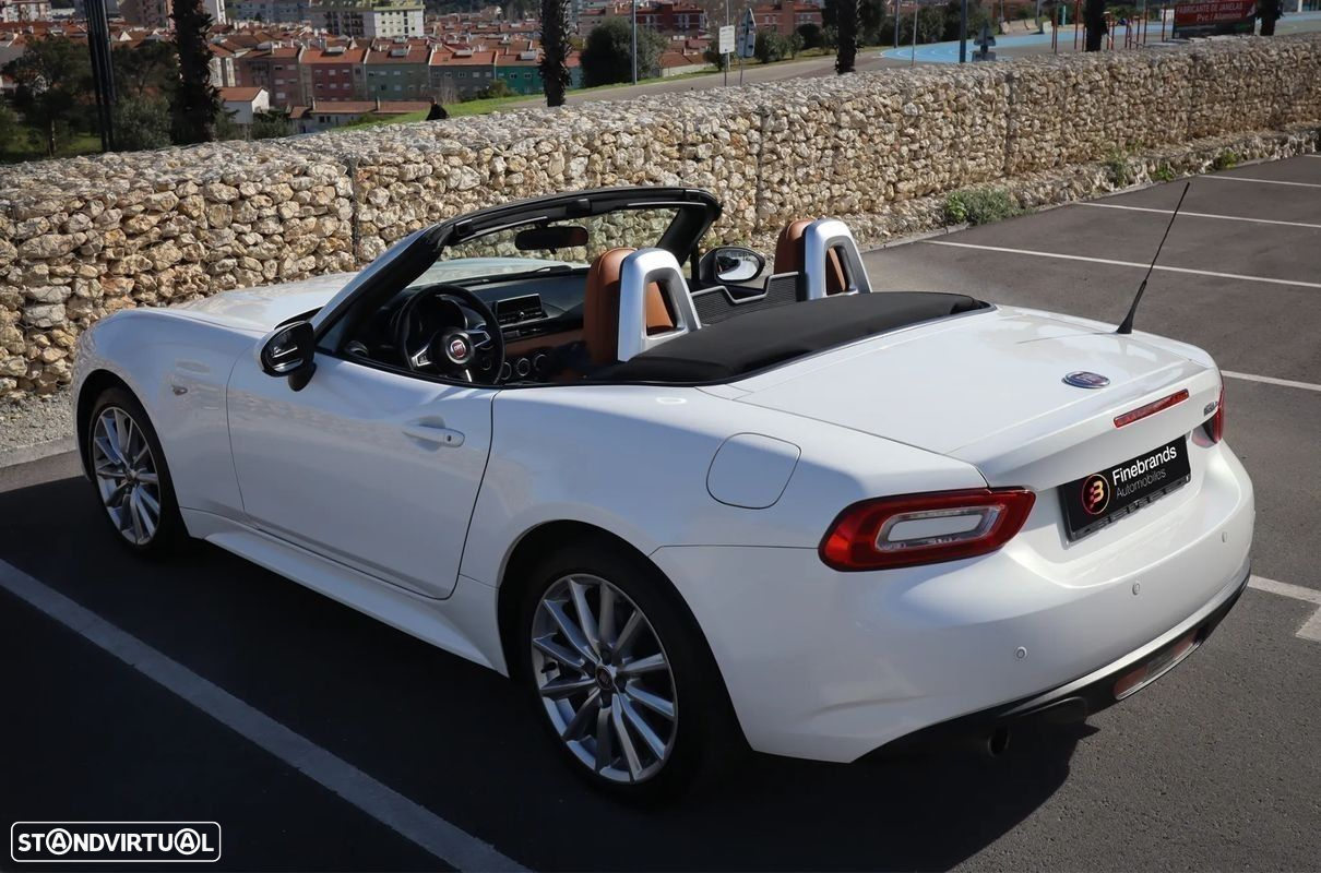 Fiat 124 Spider - 16