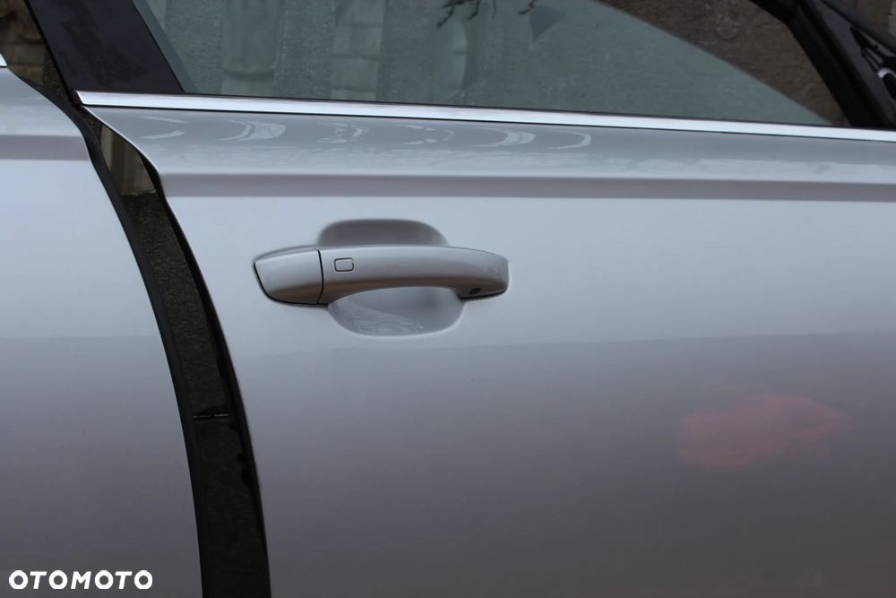 DRZWI PRZEDNIE TYLNE PRAWE AUDI A6 C7 AVANT LY5Q 2015 - 14