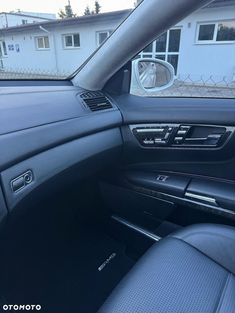 Mercedes-Benz CL 63 AMG 7G-TRONIC - 16