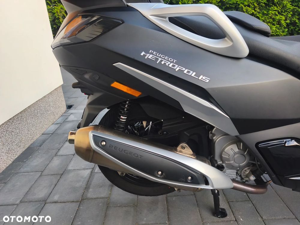 Peugeot Metropolis - 17