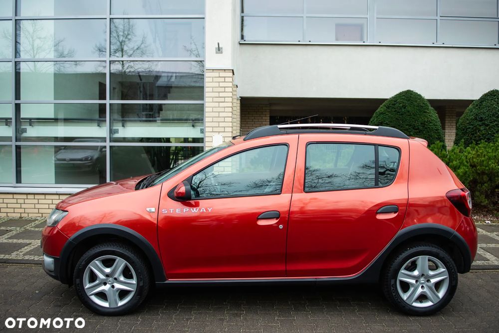 Dacia Sandero TCe 90 Celebration - 4