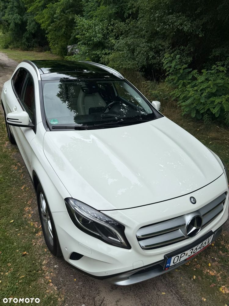 Mercedes-Benz GLA - 26