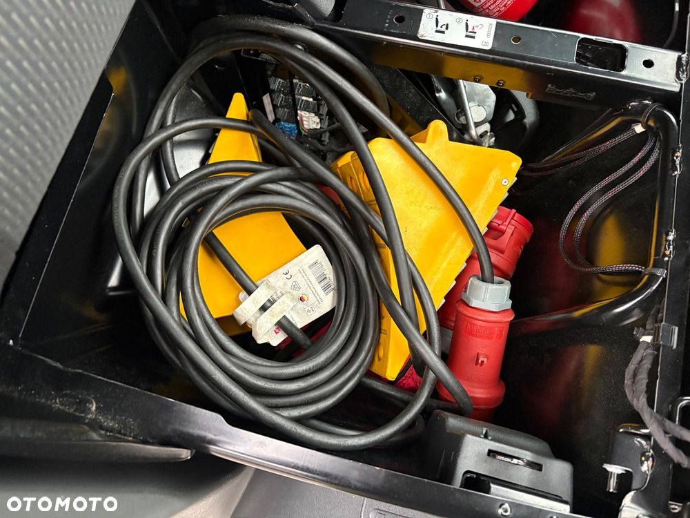 Volkswagen Transporter - 18