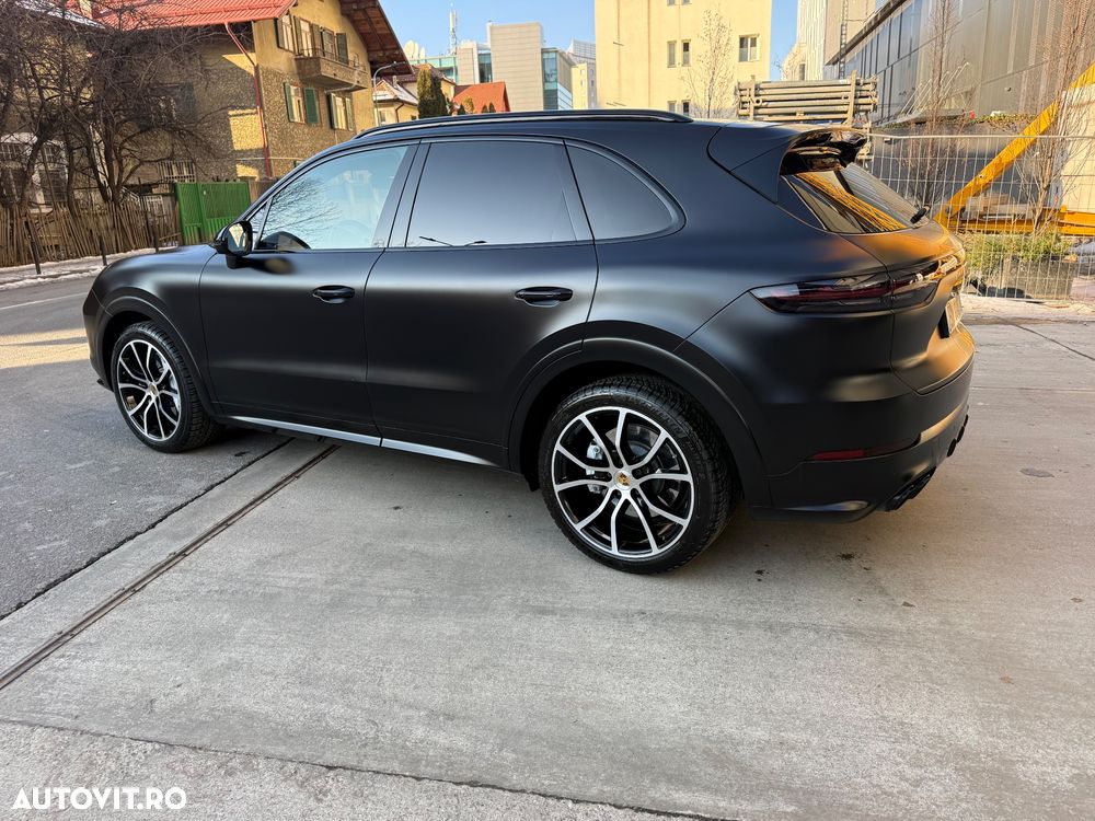 Porsche Cayenne - 17
