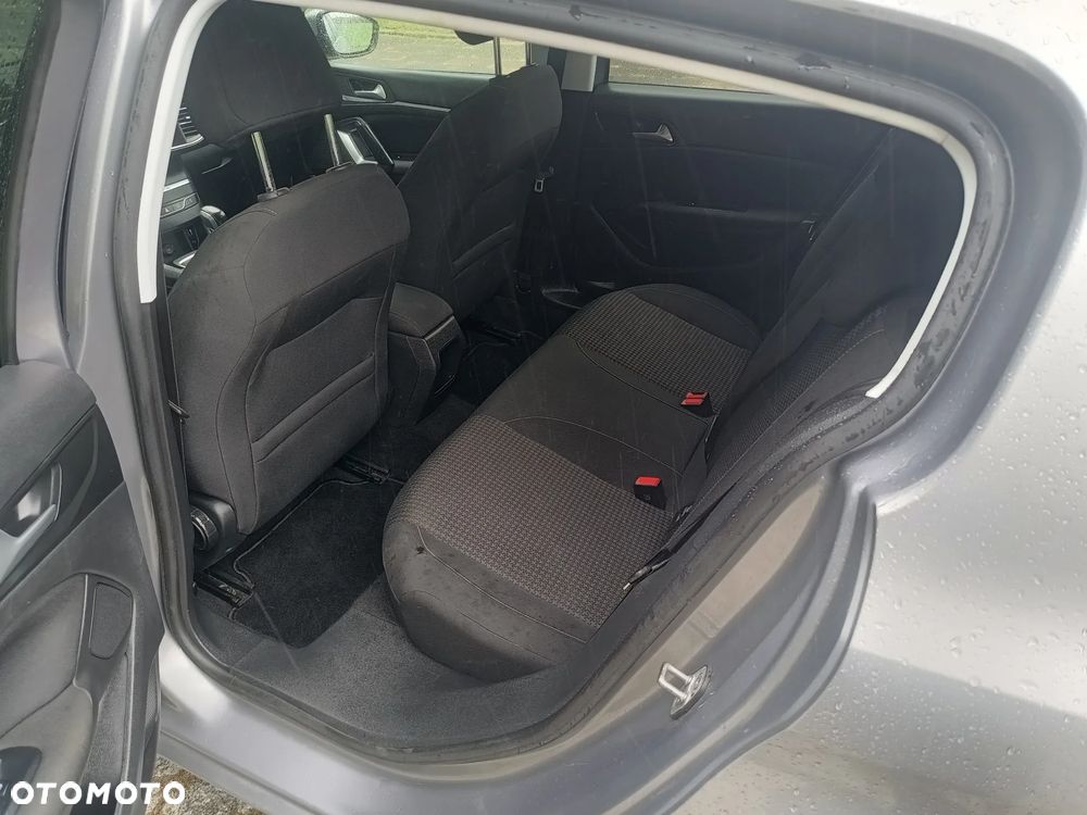 Peugeot 308 1.2 PureTech Active S&S - 8