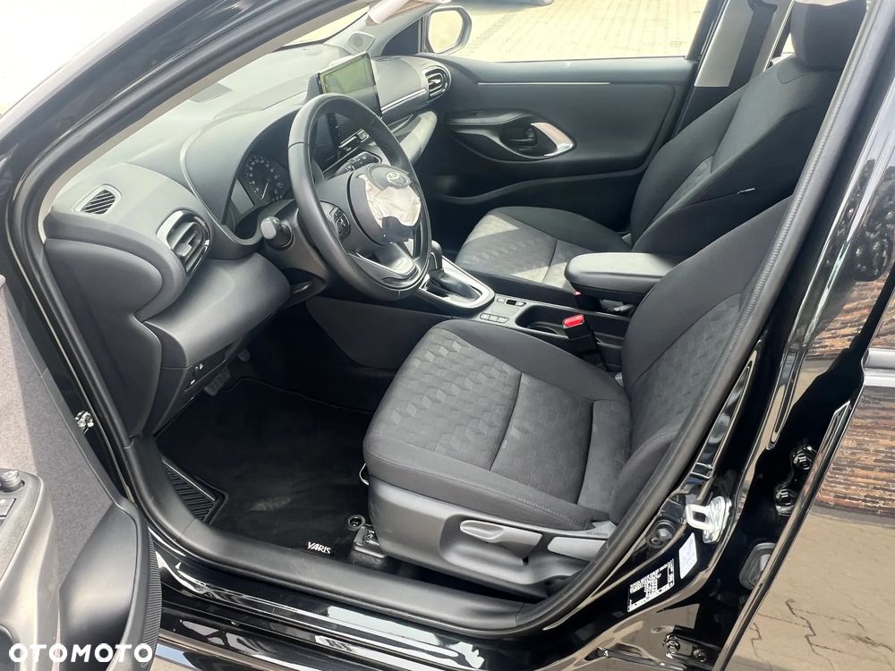 Toyota Yaris - 8