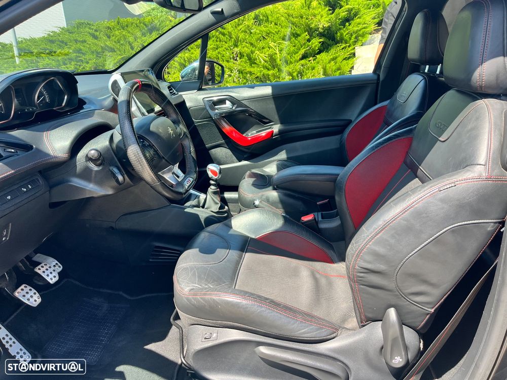 Peugeot 208 GTI 200 THP - 7
