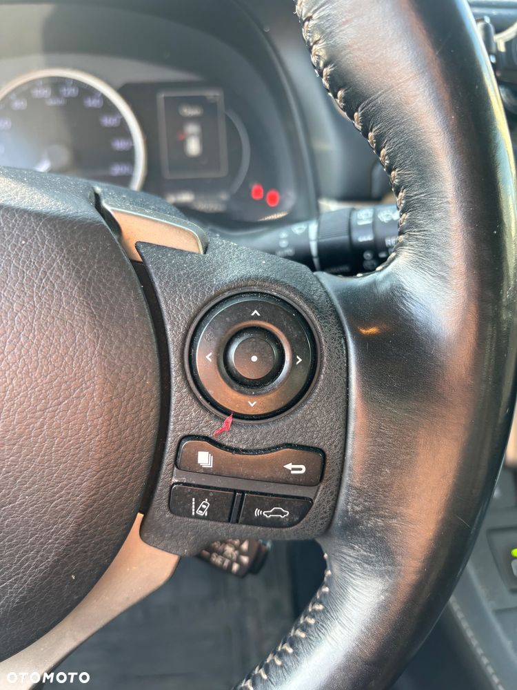 Lexus CT - 20