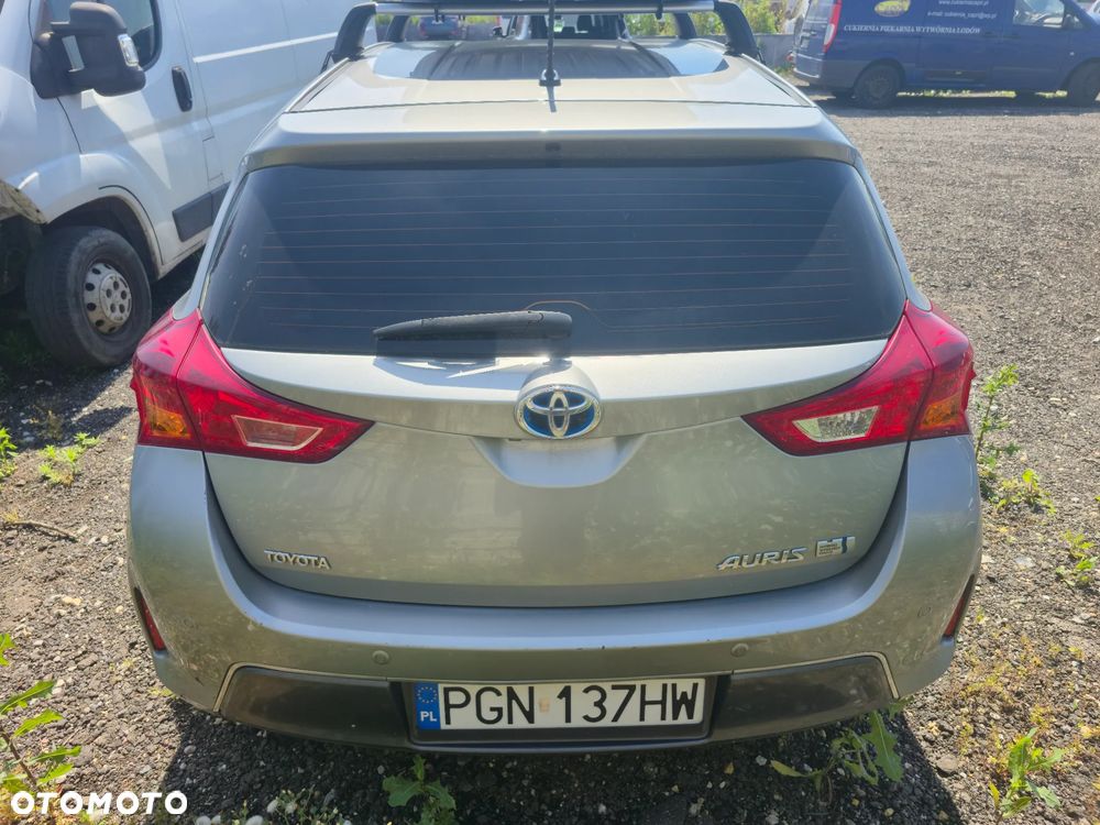 Toyota Auris Hybrid 135 Premium - 15