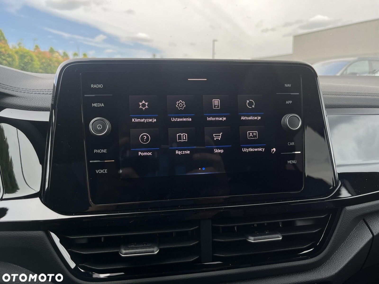 Volkswagen T-Roc - 35