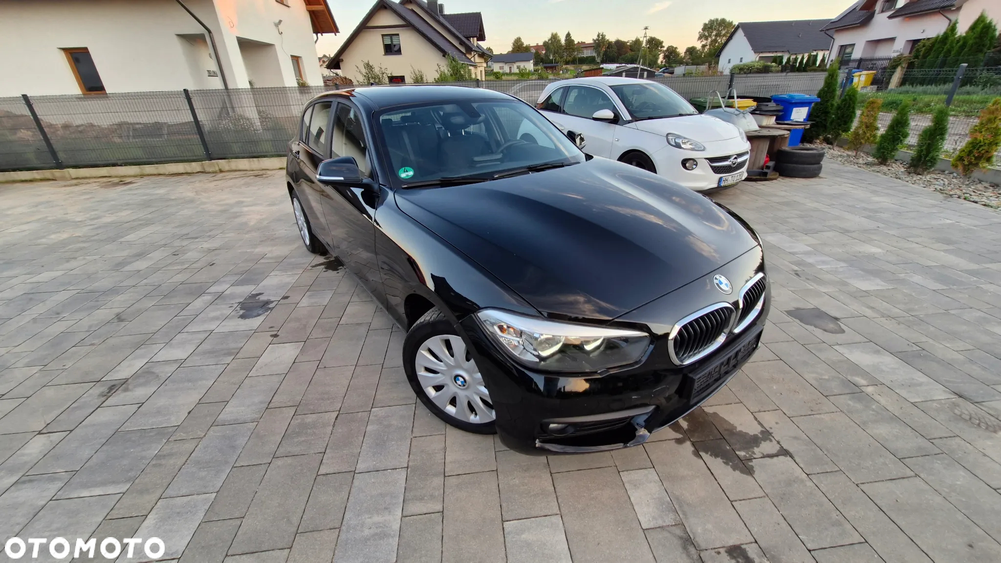 BMW Seria 1 118i - 3