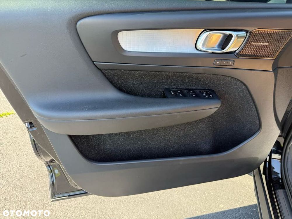 Volvo XC 40 T5 AWD Geartronic Momentum - 13