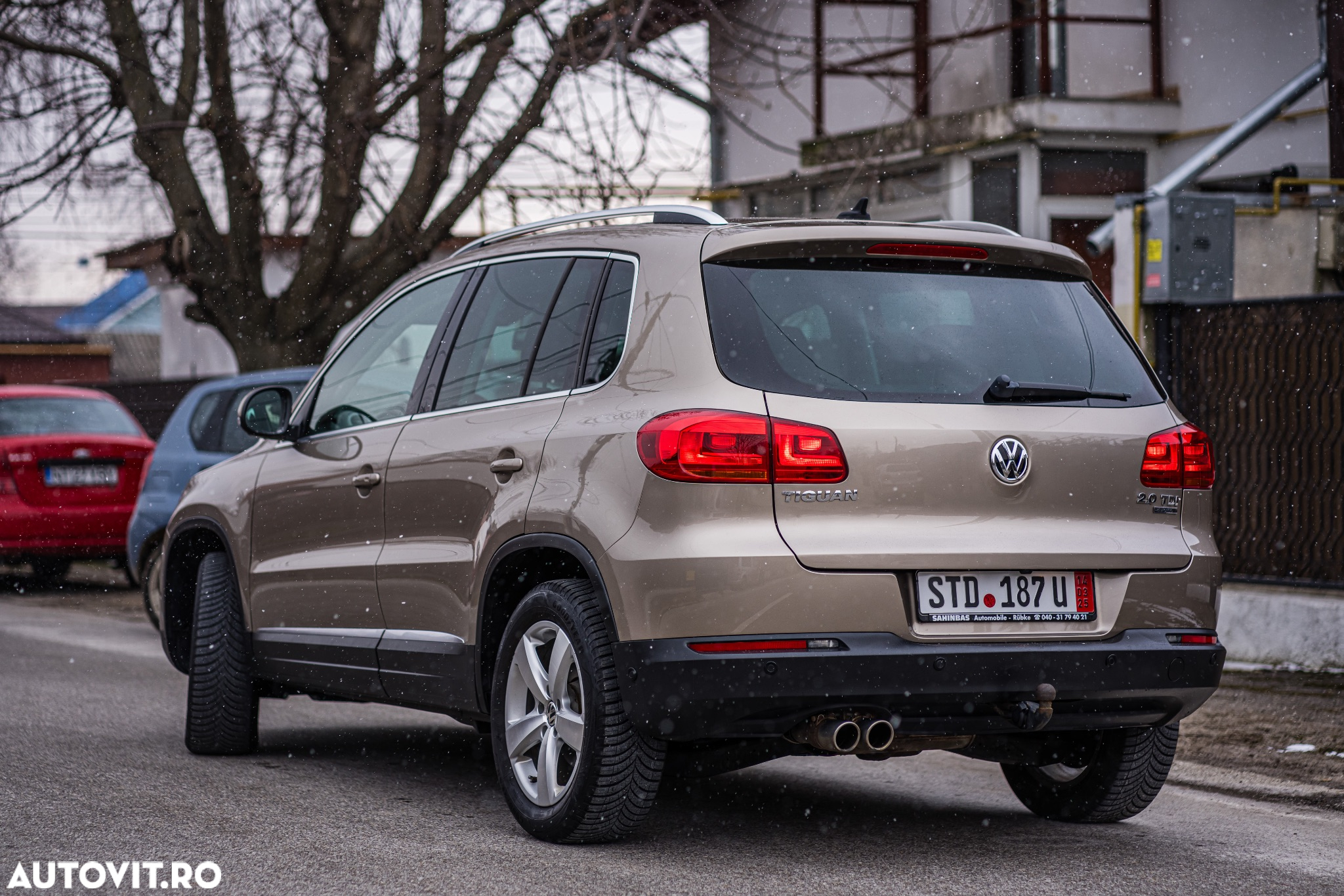 Volkswagen Tiguan 2.0 TDI 4Motion DSG Sport & Style - 25