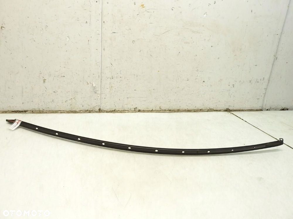 LISTWA KAROSERYJNA PRAWY PRZÓD ALFA ROMEO MITO - 3