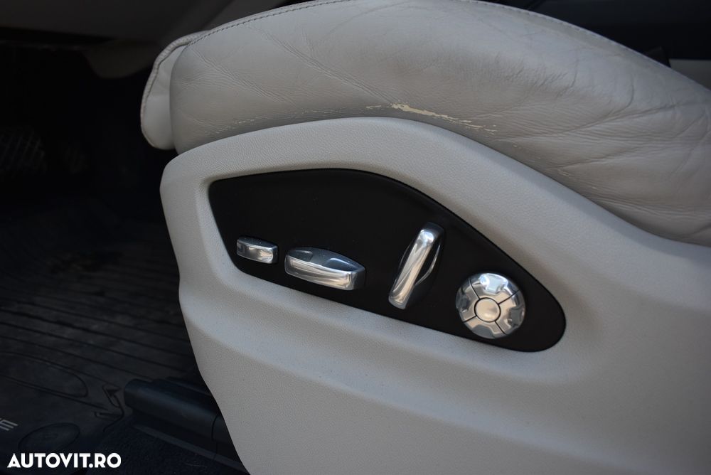 Porsche Cayenne Tiptronic S Platinum Edition - 24