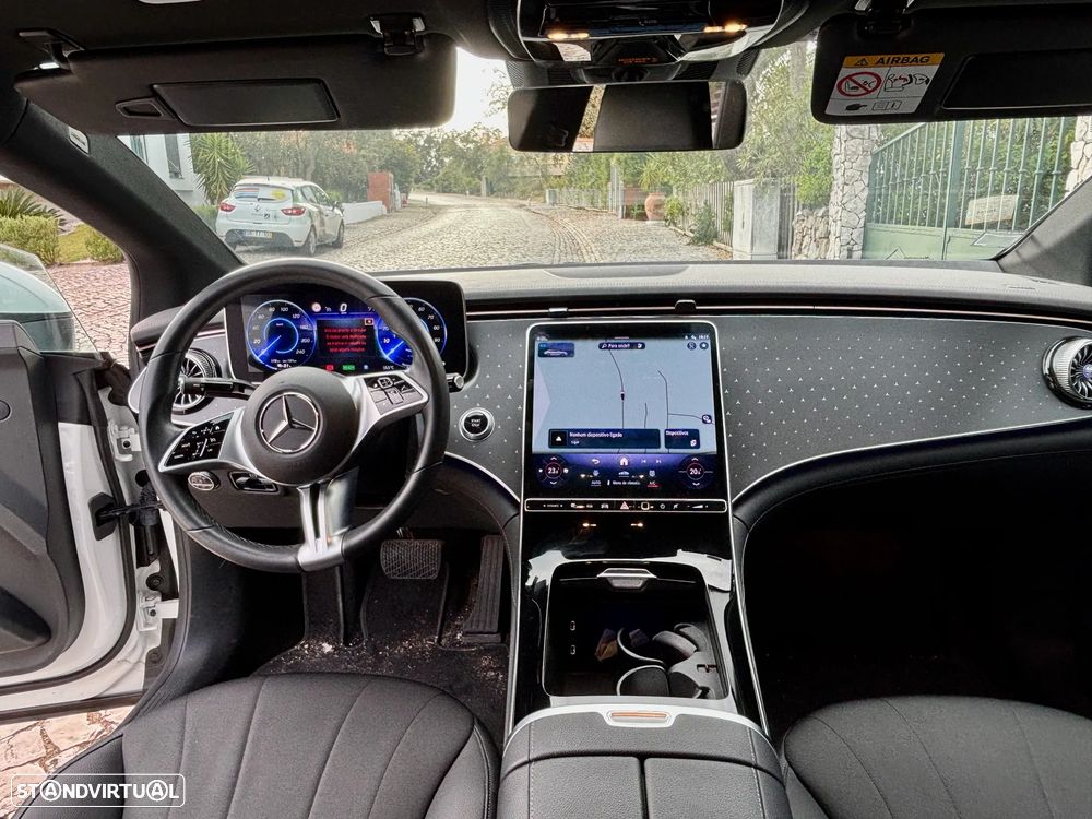 Mercedes-Benz EQE 350 - 4