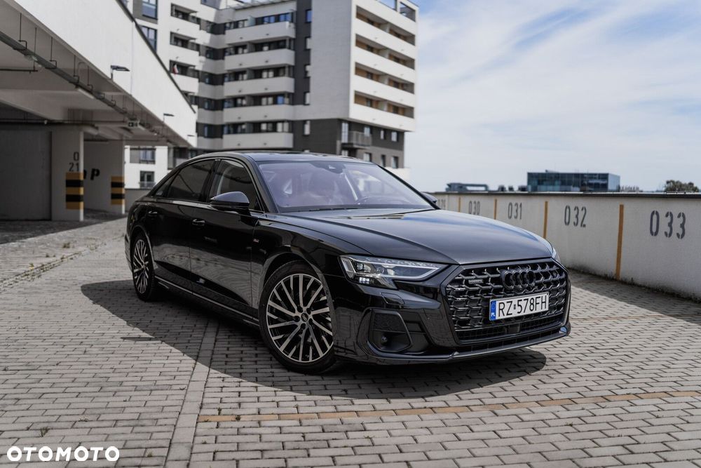 Audi A8 - 8