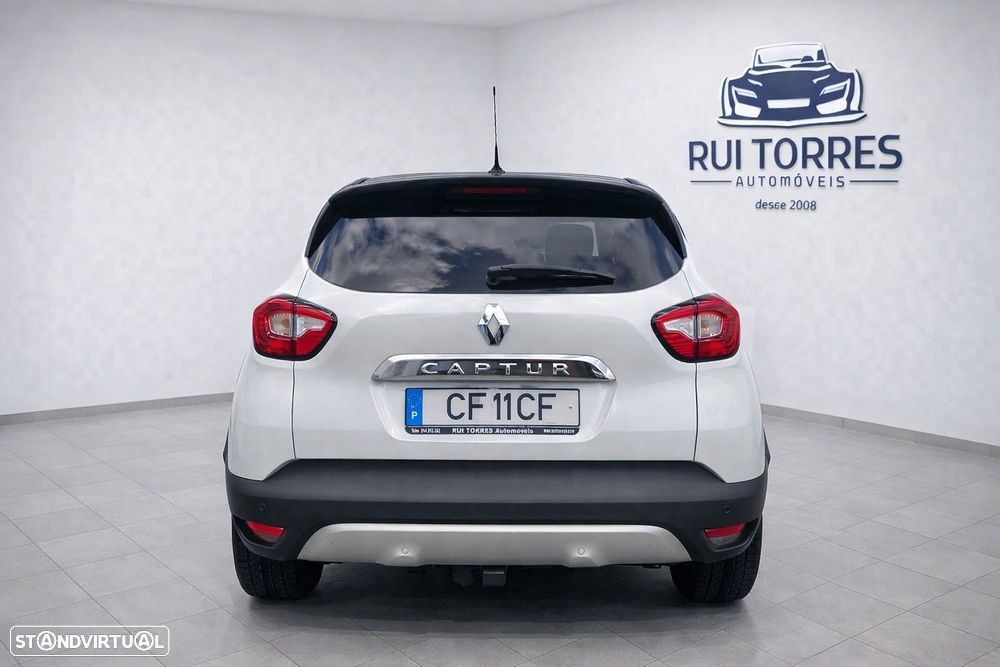 Renault Captur 1.2 TCe Exclusive EDC - 8