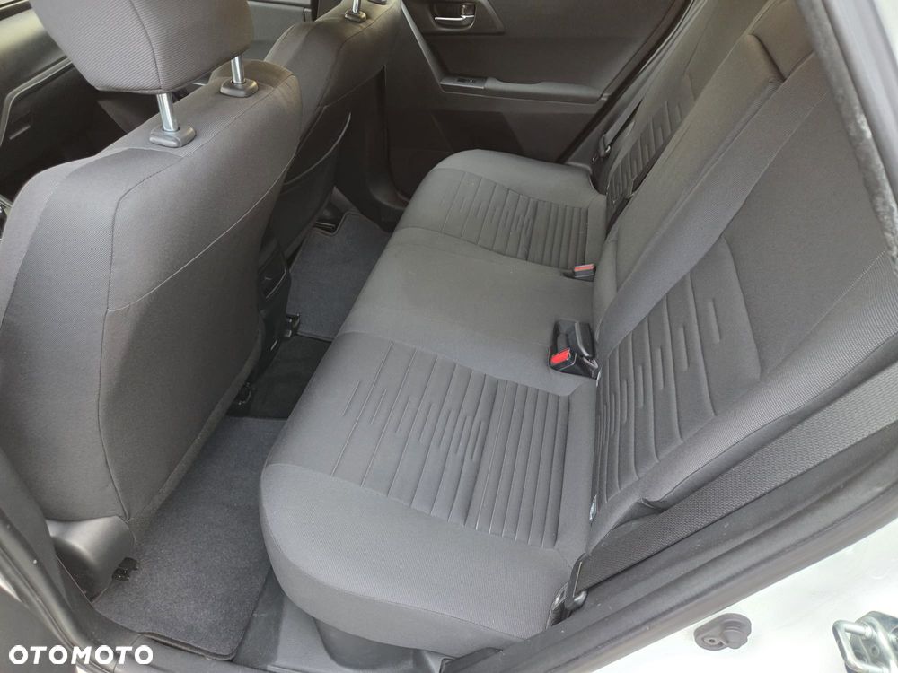 Toyota Auris - 19