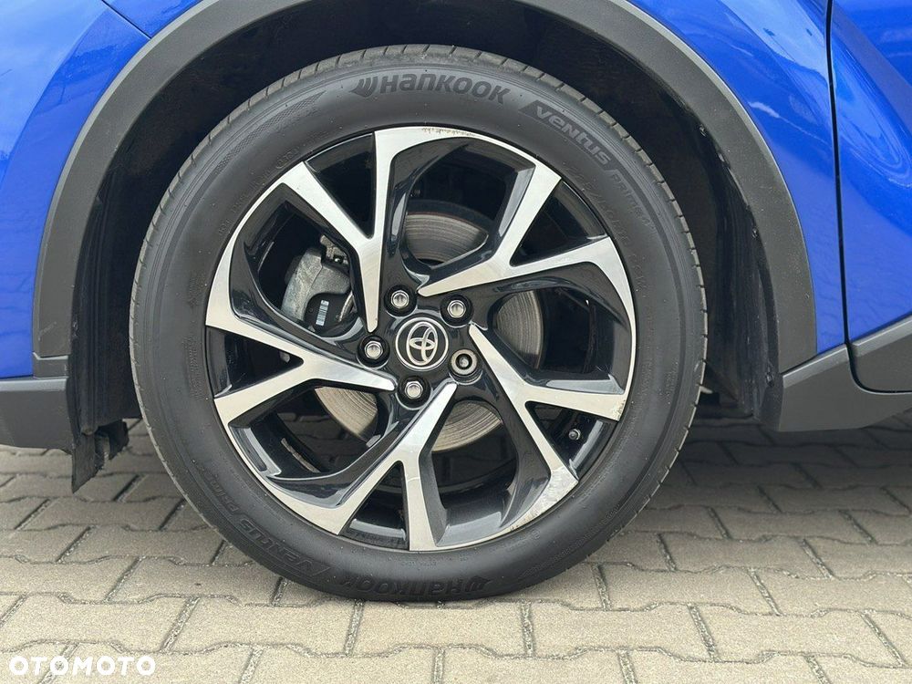 Toyota C-HR Hybrid Style - 28