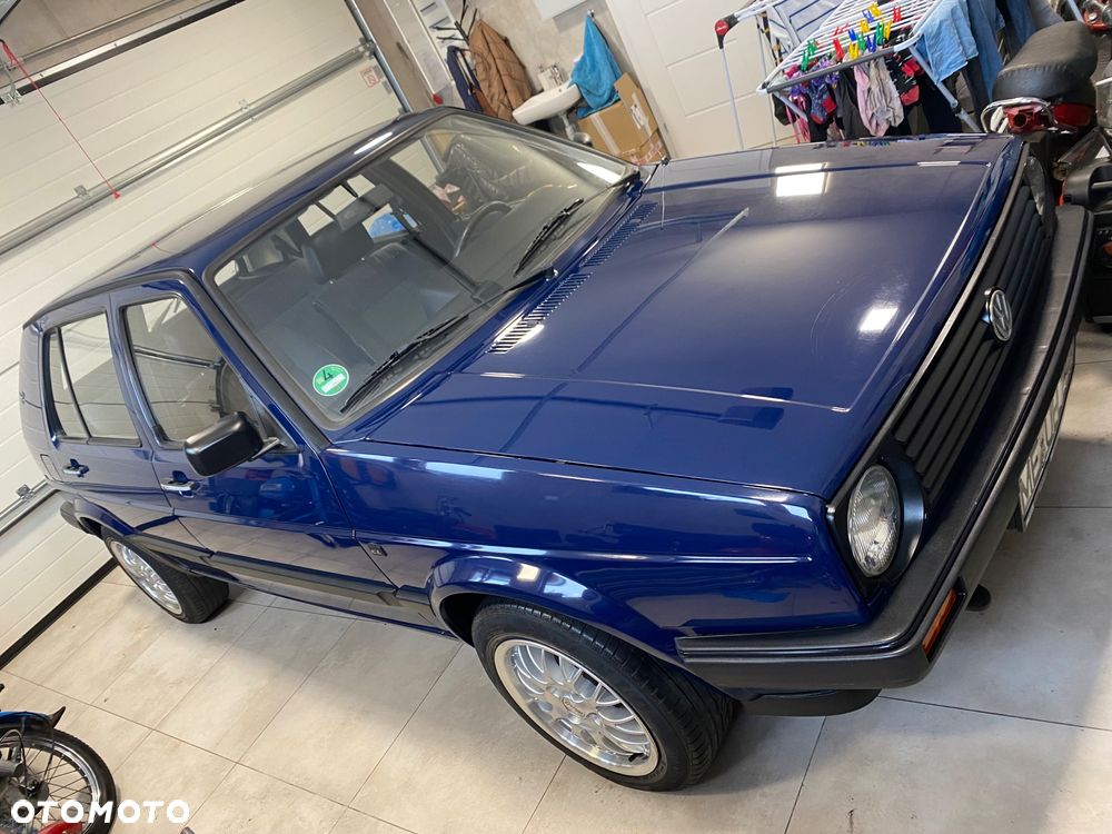 Volkswagen Golf - 11