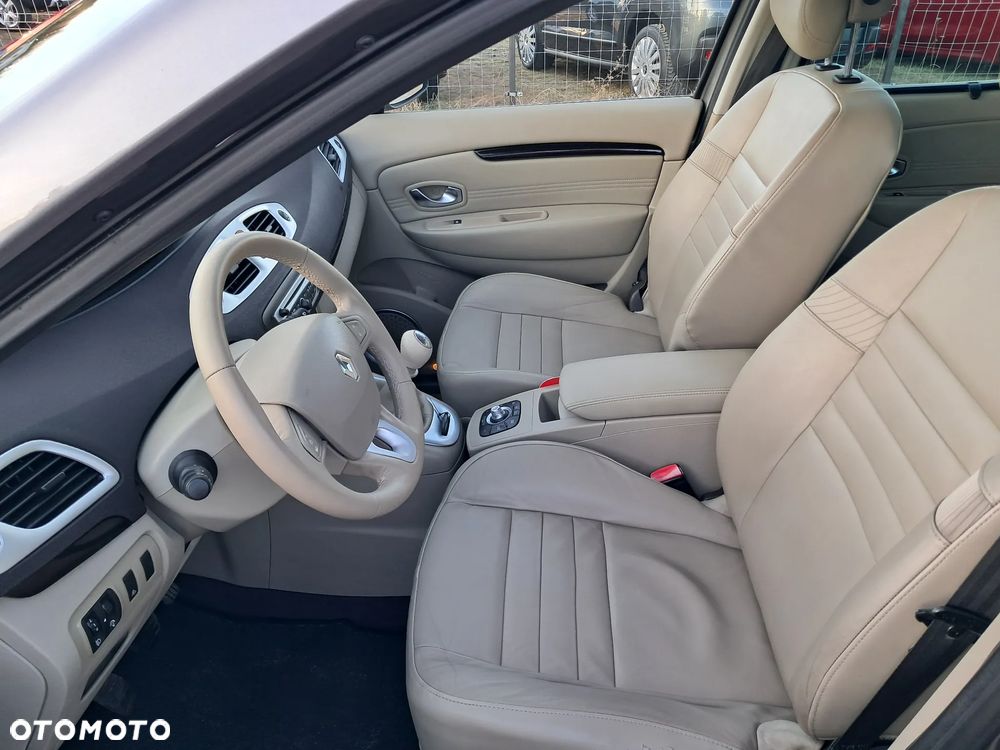 Renault Scenic 1.9 dCi Confort Privilege - 13