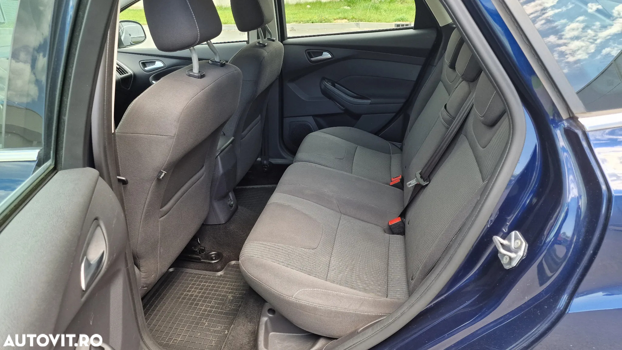 Ford Focus 1.6 TDCI DPF Titanium - 12