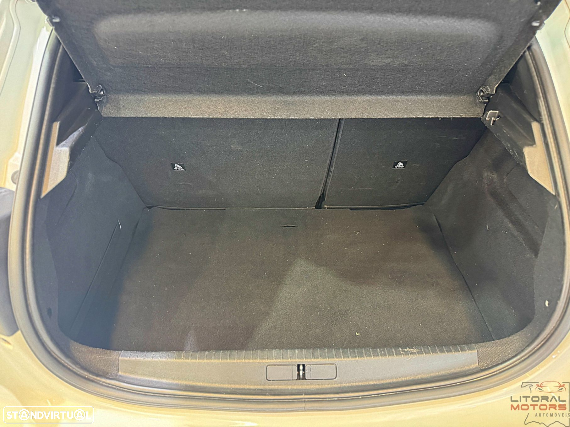Peugeot 208 1.2 PureTech Allure - 10