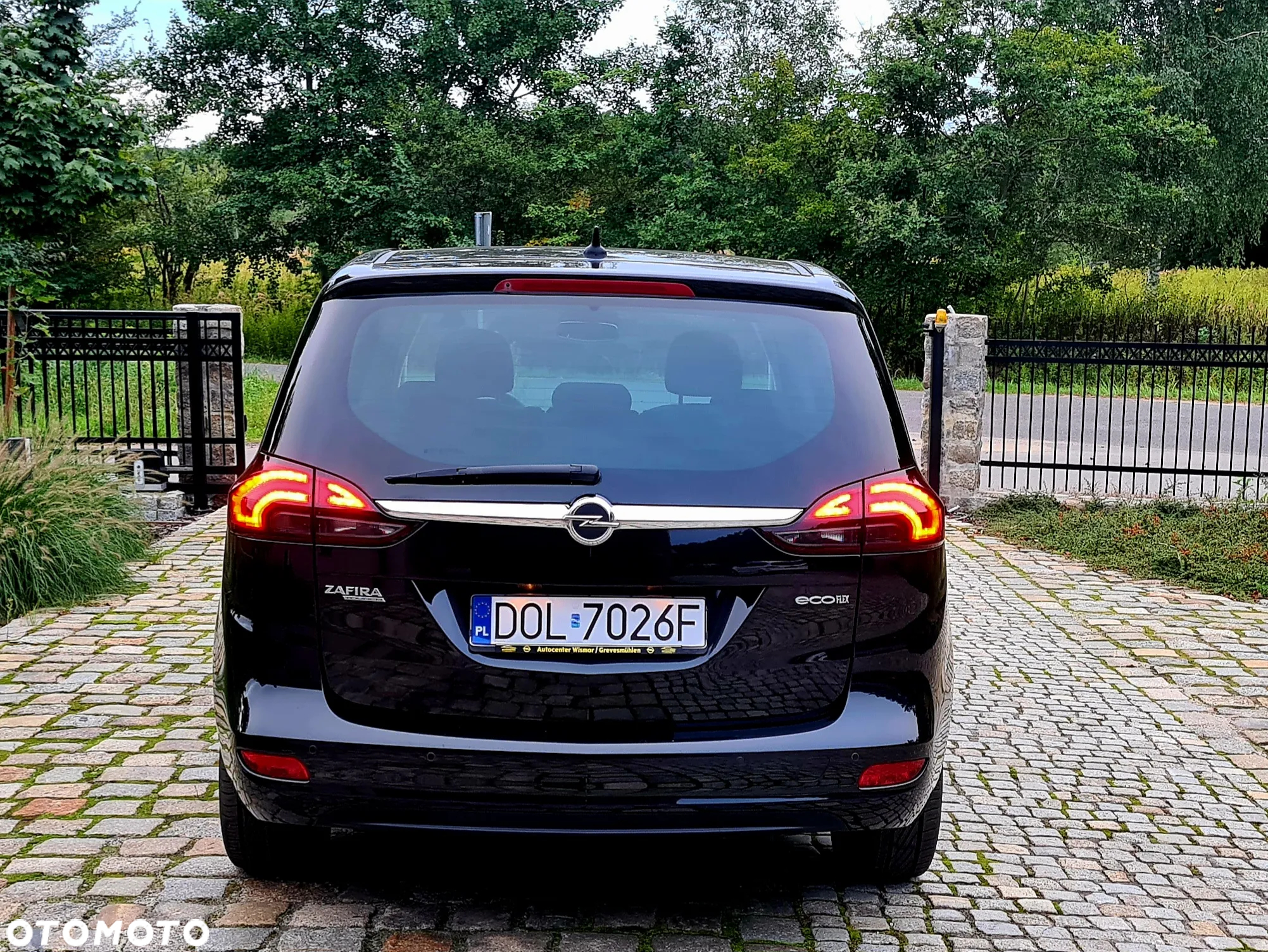 Opel Zafira 1.4 T Cosmo EcoFLEX S&S EU6 - 17