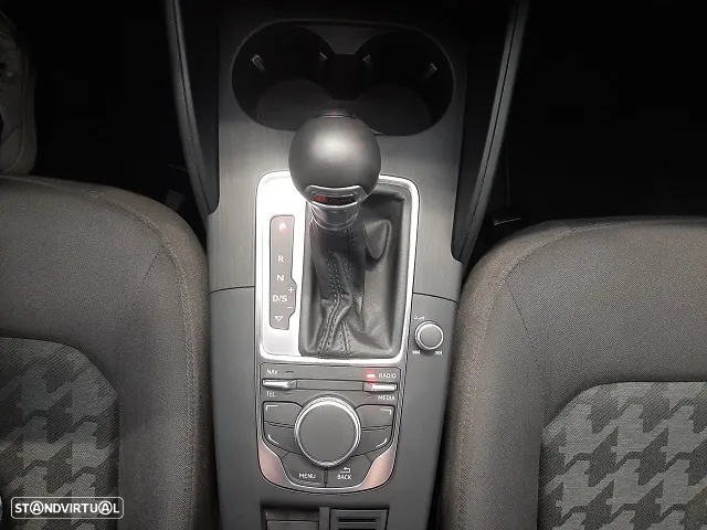 Audi A3 Limousine 1.6 TDi Advance S tronic - 13