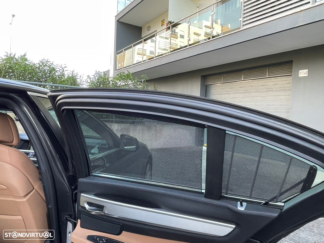 BMW 740 d Pack M - 9