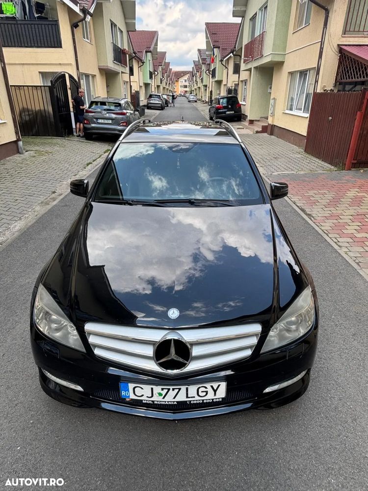 Mercedes-Benz C - 12