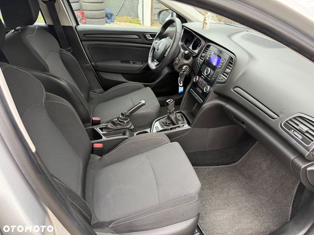 Renault Megane 1.2 Energy TCe Bose - 16