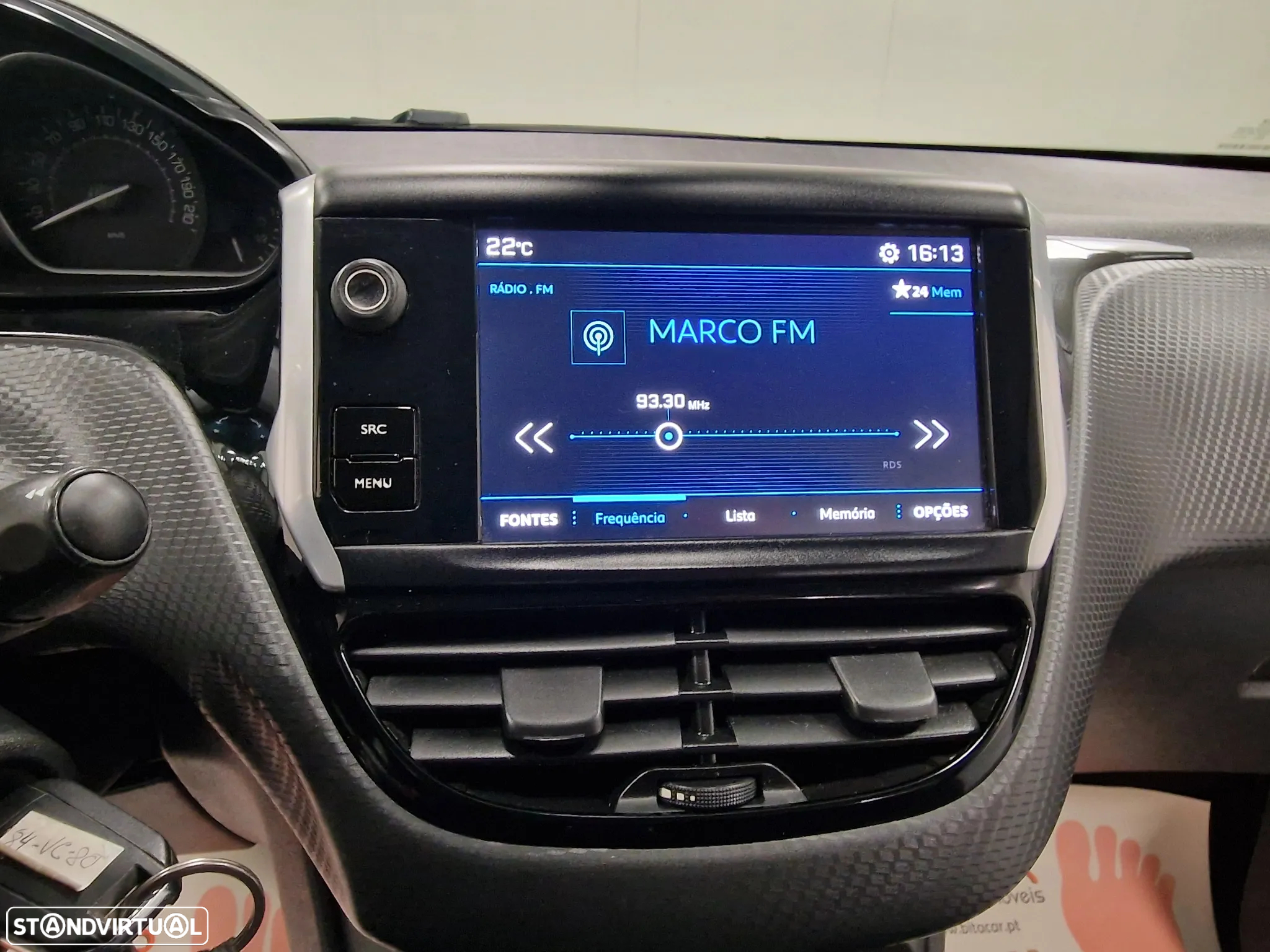 Peugeot 2008 1.2 PureTech Style - 54