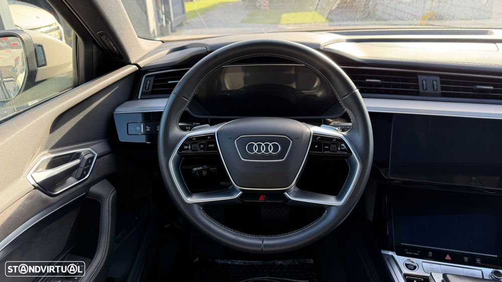 Audi e-tron 55 quattro S line - 25