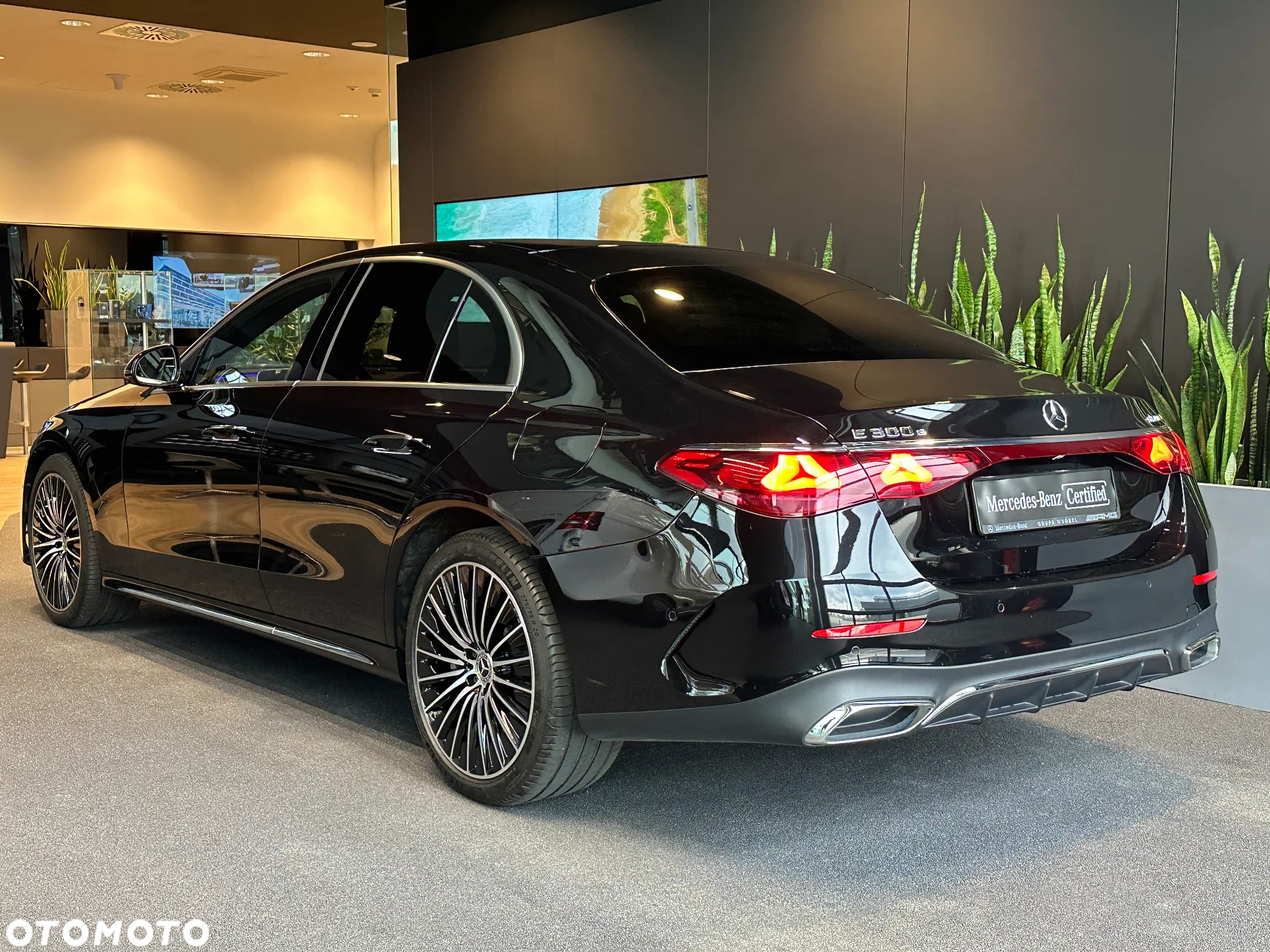 Mercedes-Benz Klasa E - 2
