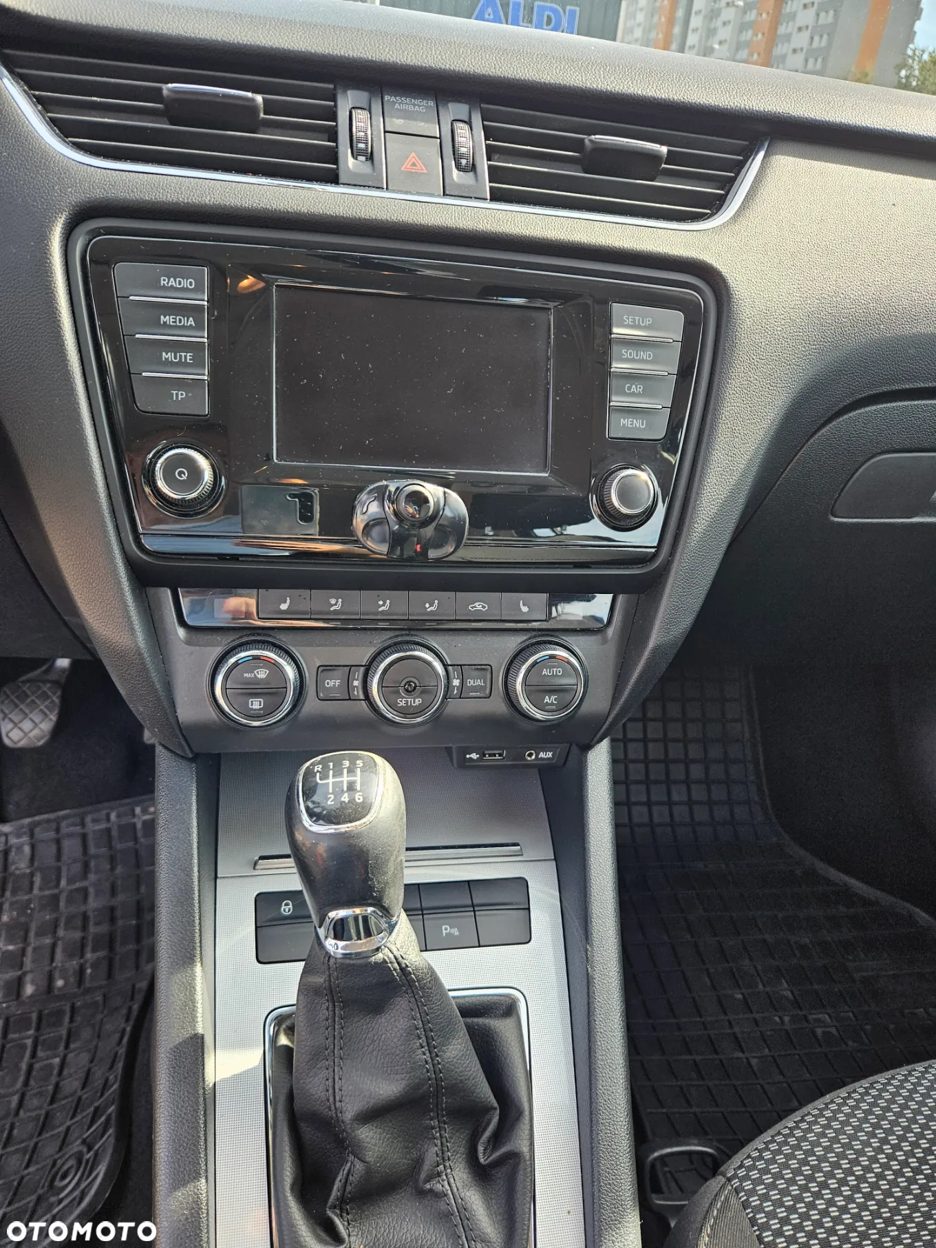 Skoda Octavia 1.4 TSI Ambition - 10