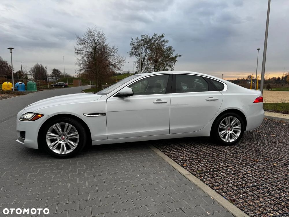 Jaguar XF - 4