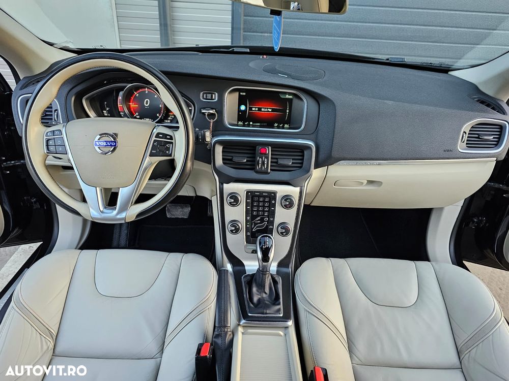 Volvo V40 D2 Geartronic - 3