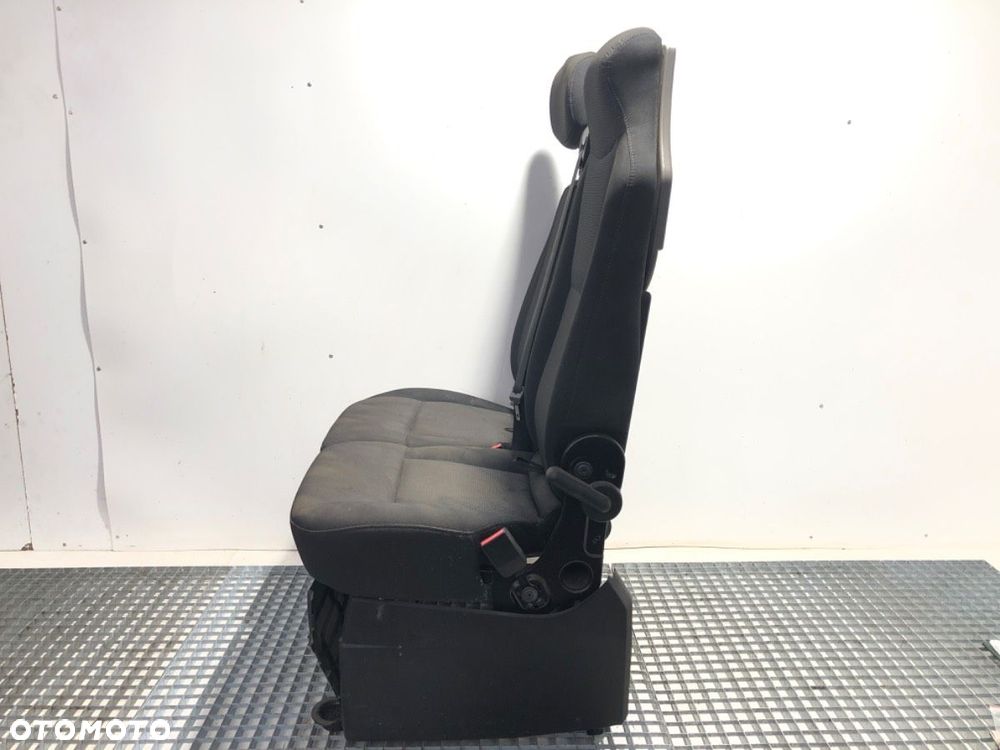 FOTEL PRAWY PRZÓD  RENAULT MASTER III Skrzynia (FV) 2010 - 2022 2.3 dCi 165 FWD (FV0P, FV0U, FV11, - 7