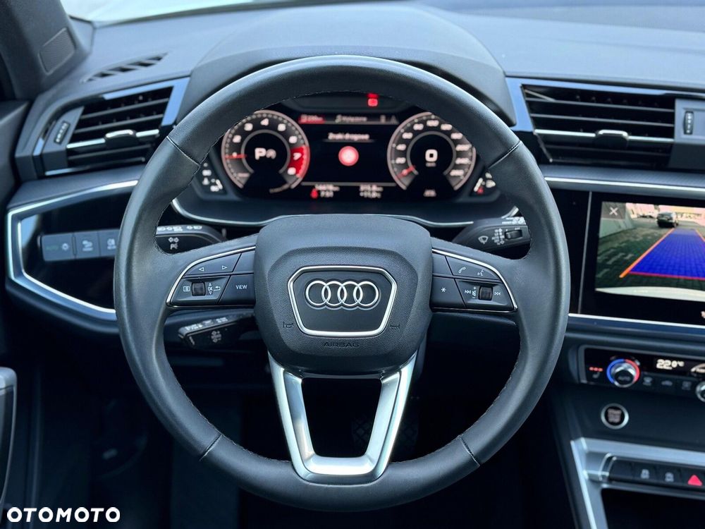 Audi Q3 - 18