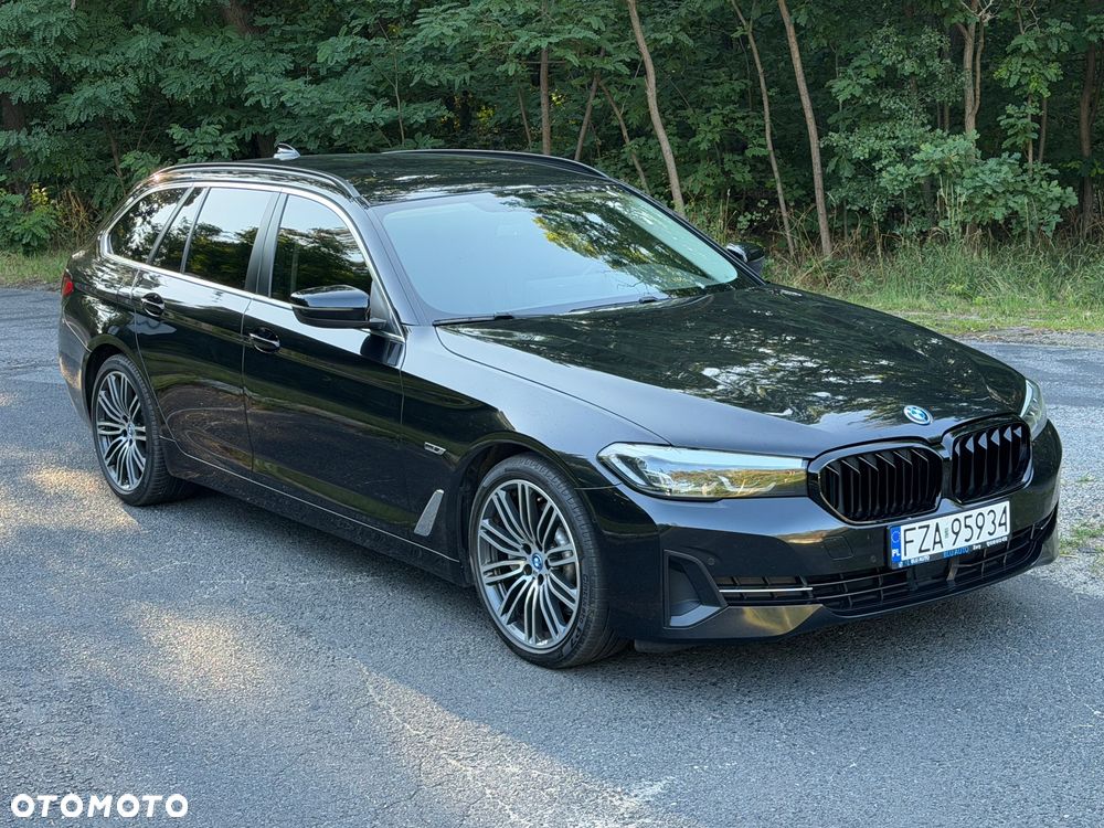 BMW Seria 5 530e Luxury Line sport - 11