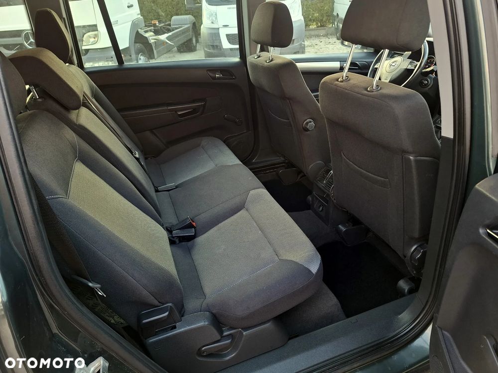 Opel Zafira 1.8 Family Plus - 23