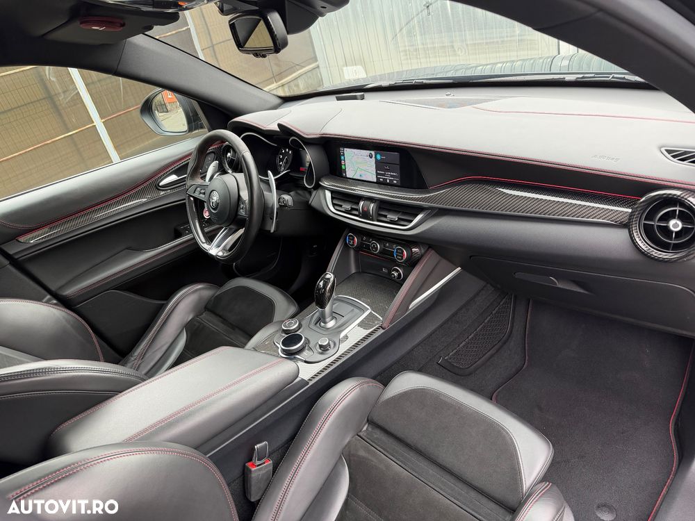 Alfa Romeo Stelvio 2.9 V6 Turbo AWD AT8 Quadrifoglio - 19