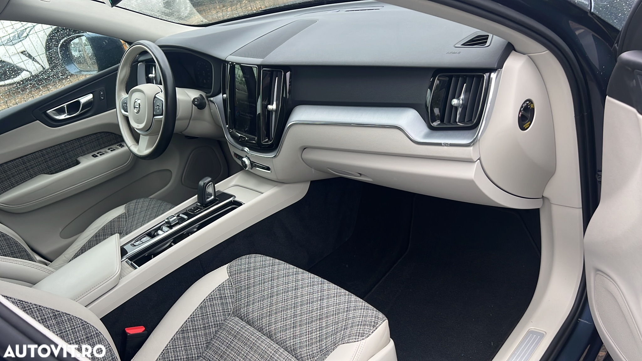 Volvo XC 60 B4 D AWD Geartronic RDesign - 2
