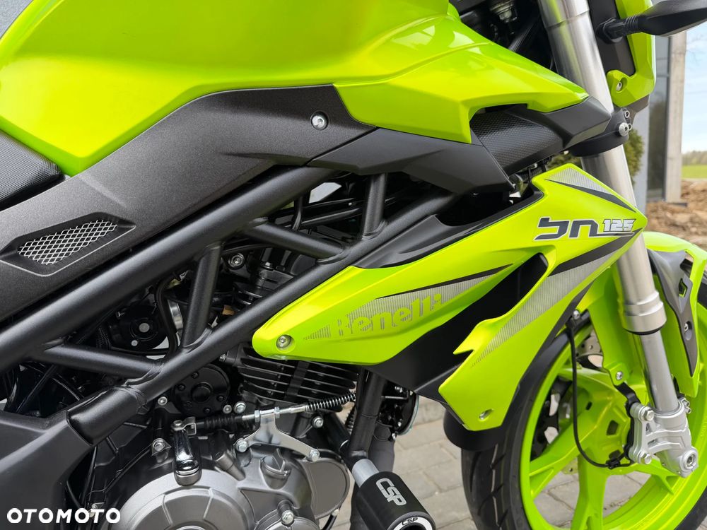 Benelli BN 125 - 23