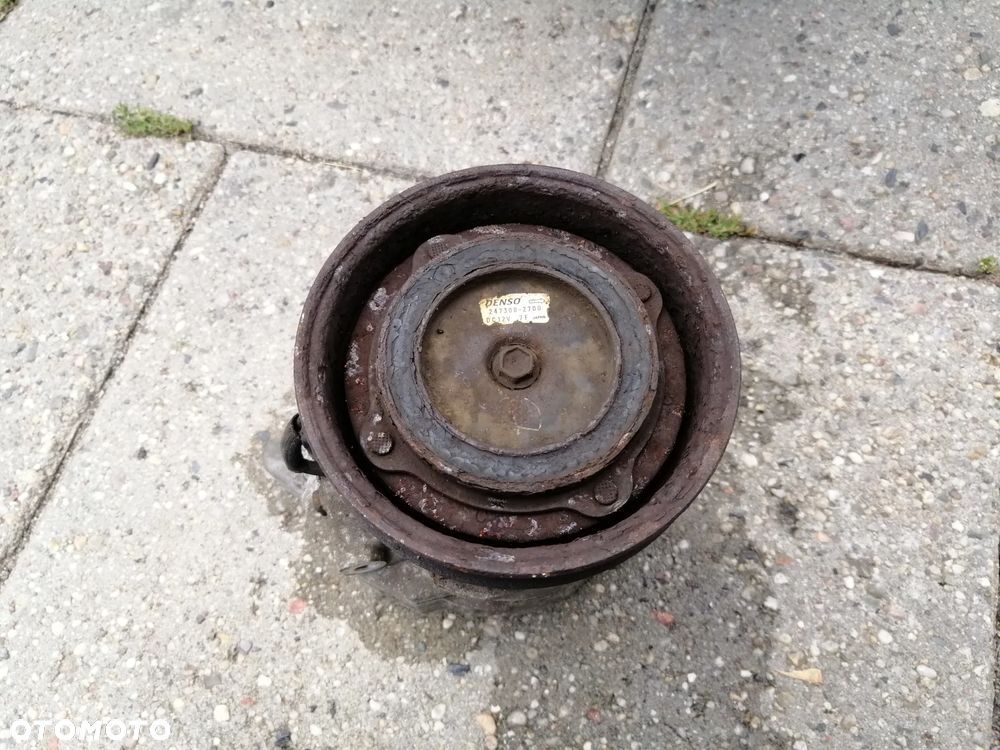 Toyota Rav 4 II 2.0 D4D kompresor klimatyzacji Denso 44720-4303  247300-2700 - 5