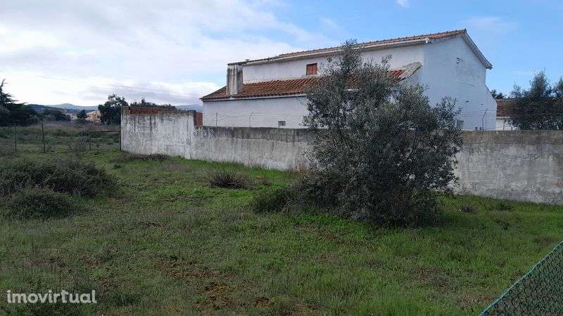 Terreno em Azeitão - Grande imagem: 3/3